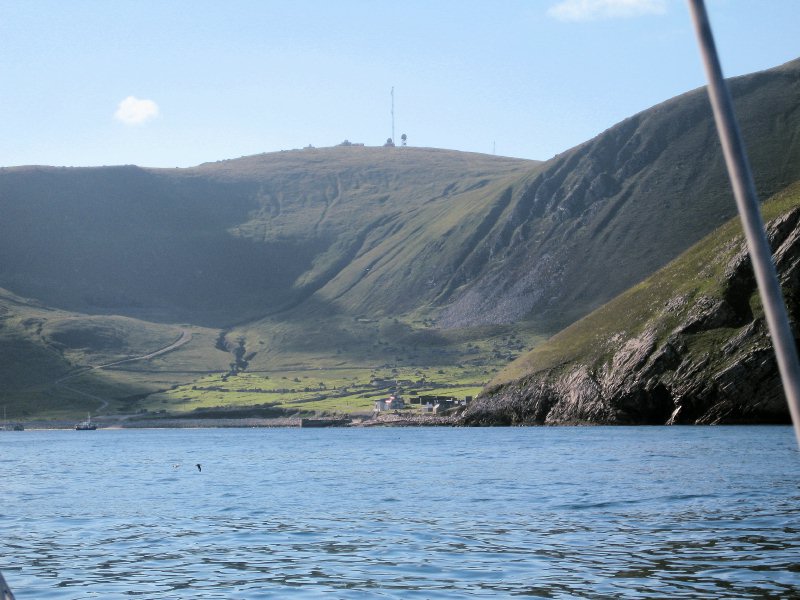 The approach to Village Bay